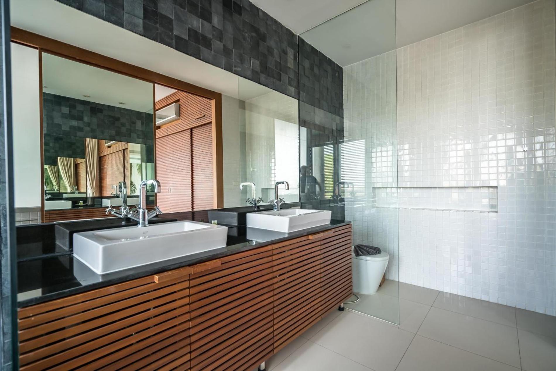 The Quarter By Lofty Apartment Pantai Surin Bagian luar foto