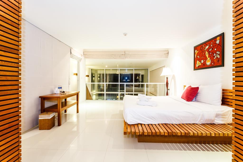 The Quarter By Lofty Apartment Pantai Surin Bagian luar foto